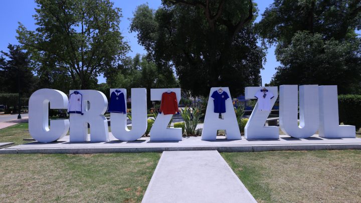 🟦 ⚡ Cruz Azul se pone retro y Coolligan mete mano: nostalgia celeste en edición limitada