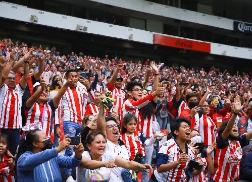 🐐🔥 Chivas ya le agarró modo al Azteca… y va por otra noche brava