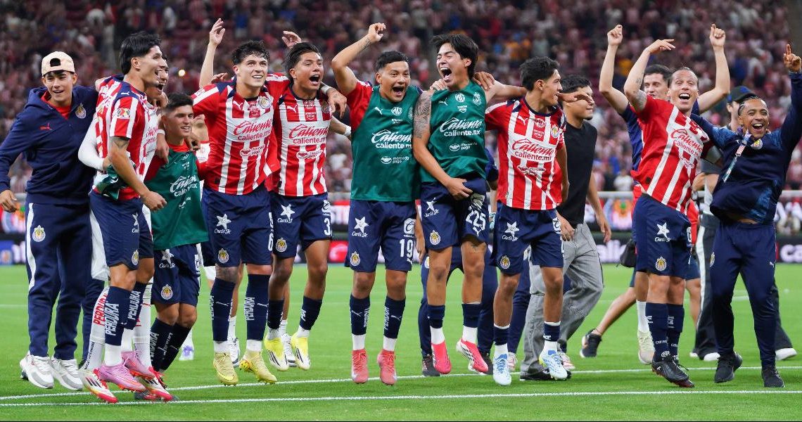 🐐Le dieron la vuelta: Chivas se rifó y dejó a Tigres tirado en el AKRON