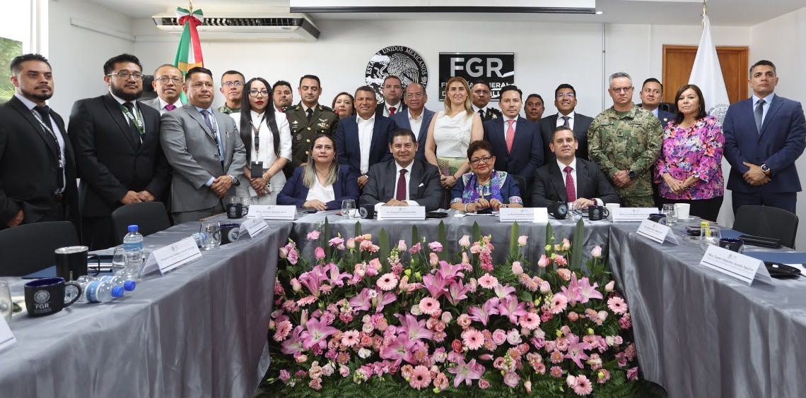 🪖🚨 “Somos más fuertes que el crimen”… dicen desde la mesa, mientras afuera suena otra historia