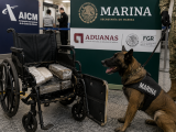 ♿🚨 Nivel ingeniería criminal: silla de ruedas con más de 8 kilos de cocaína en el AICM