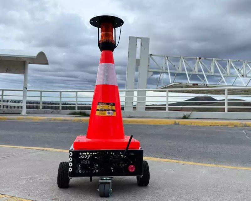 🚧🤖 IPN crea conos inteligentes para reducir accidentes viales
