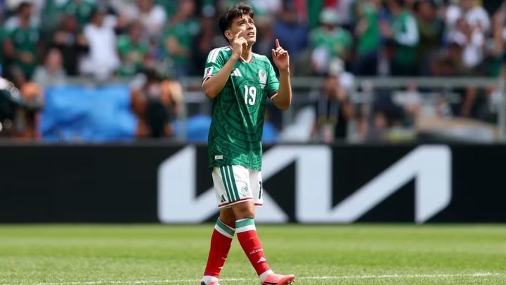 ⚽ Gilberto Mora, el chamaco que se plantó en el Mundial y ya está haciendo historia
