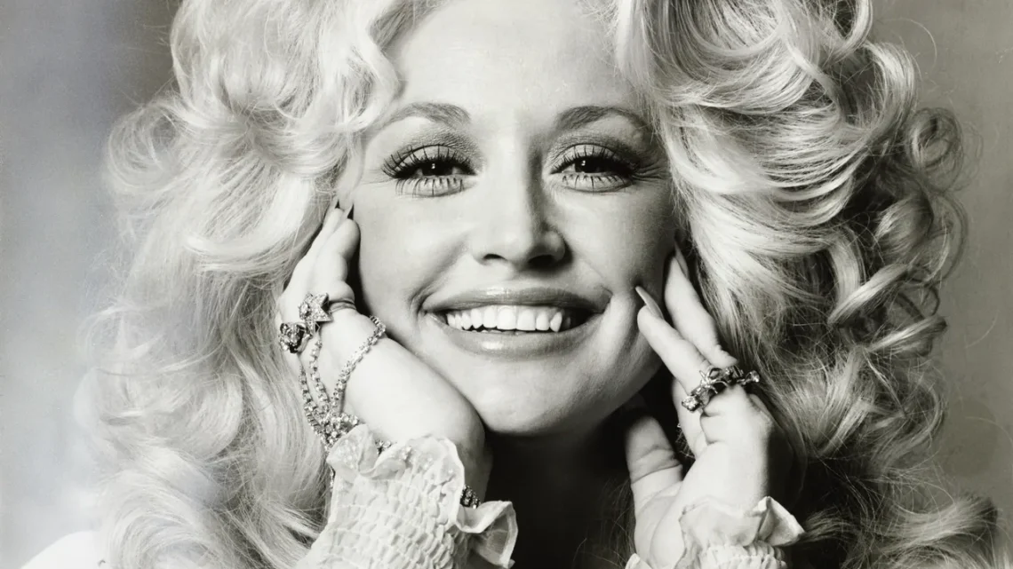 🎙️✨ Dolly Parton falleció a los 80, pero dejó una vida llena de historias que parecen inventadas